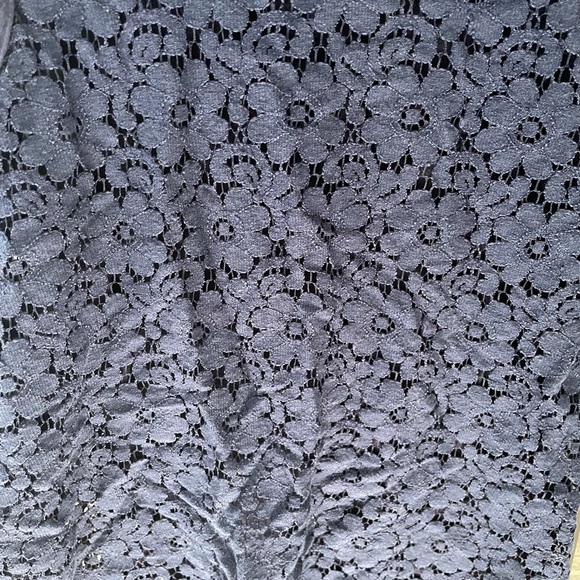 Btween Lace Sleeveless Top Size 10 - Picture 4 of 9